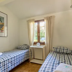  Appartement Nice Apt For 4 With Terrace And Pool France